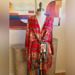 Plus size red print mini dress.